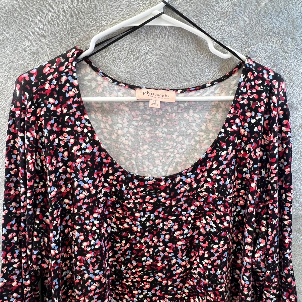 Philosophy‎ Woman Plus Size 1X Floral Sharkbite Tunic Blouse Ruched 3/4 Sleeve